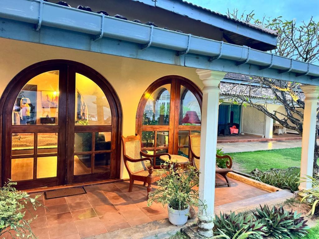 Isle Of Thalpe Bed & Breakfast Unawatuna Exterior foto