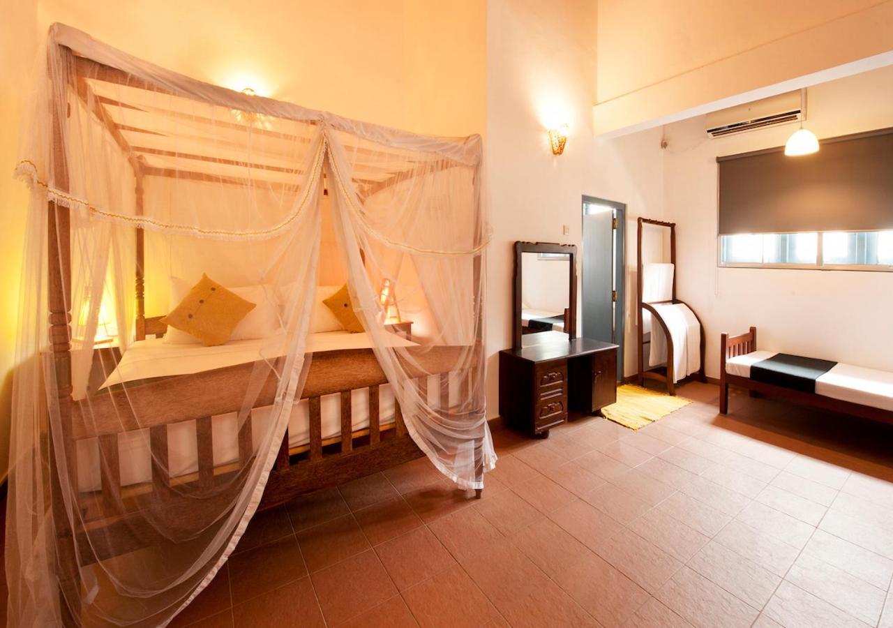 Isle Of Thalpe Bed & Breakfast Unawatuna Exterior foto